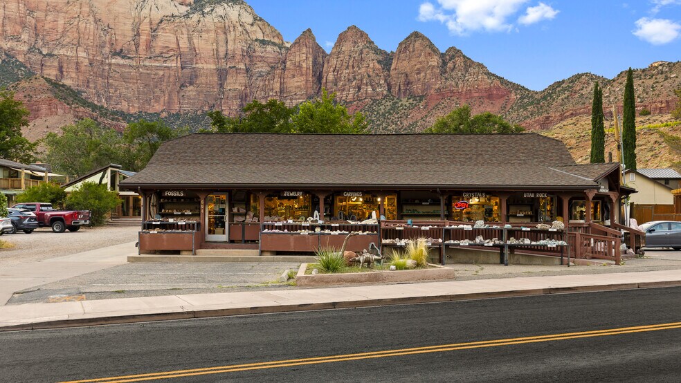 More Photos Of 694 Zion Park Blvd, Springdale Storefront Retail Residential For Sale