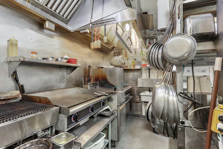 More Photos Of 1033 22nd St, Two Rivers Restaurant For Sale