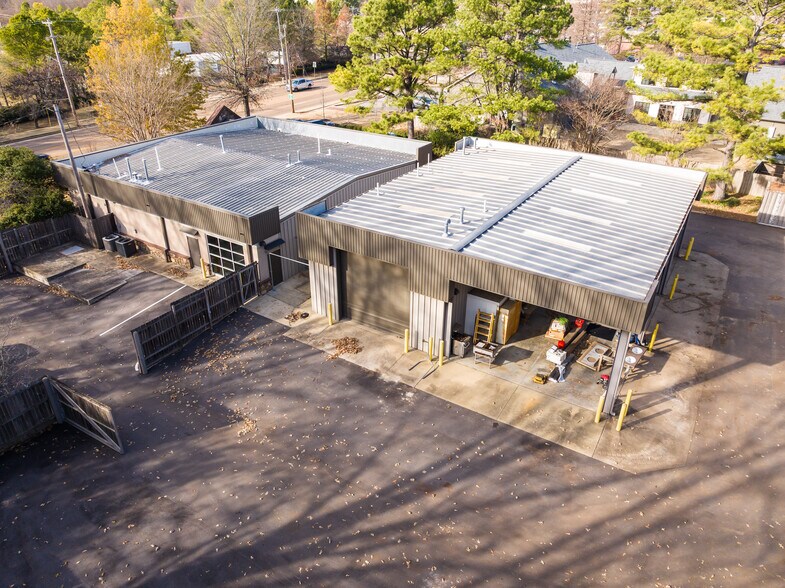 More Photos Of 30 S Byhalia Rd, Collierville Office For Lease