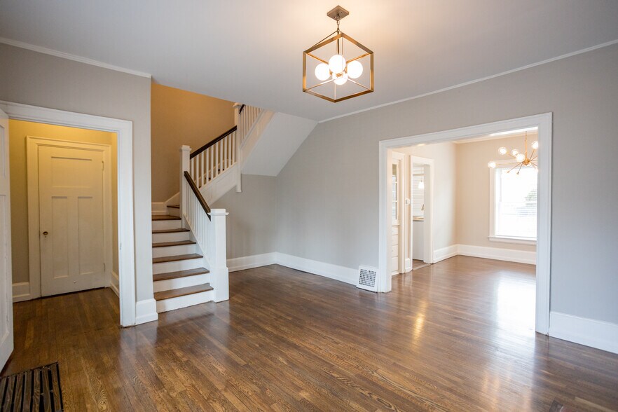 More Photos Of 8126 E Vernor Hwy, Detroit Apartments For Sale