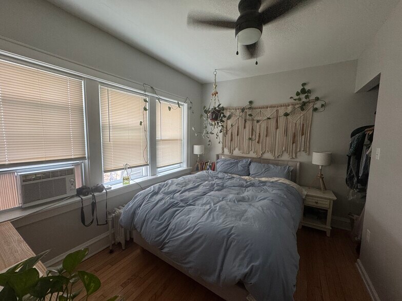 More Photos Of 1027 E Center St, Milwaukee Apartments For Sale