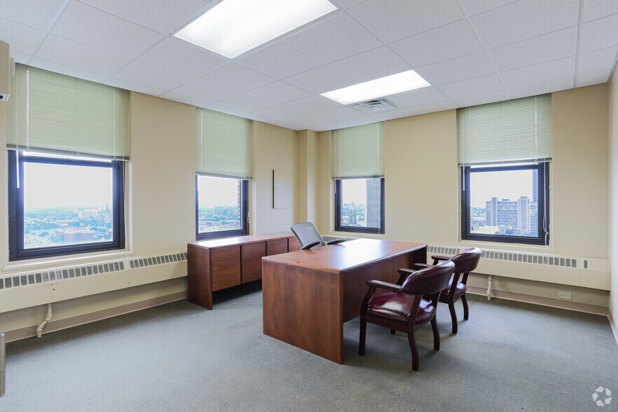 Photo of 19th Floor Ste 1902
