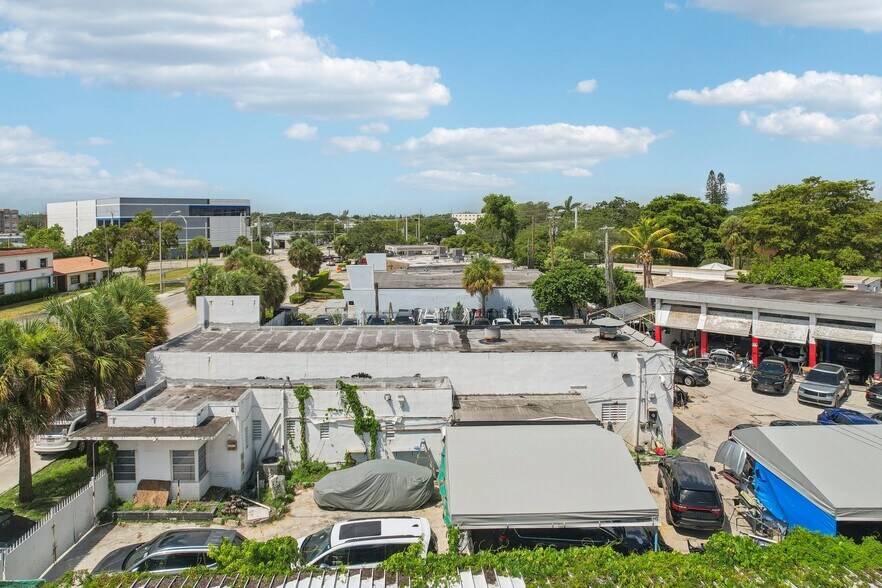 More Photos Of 15150 W Dixie Hwy, North Miami Beach Auto Repair For Sale
