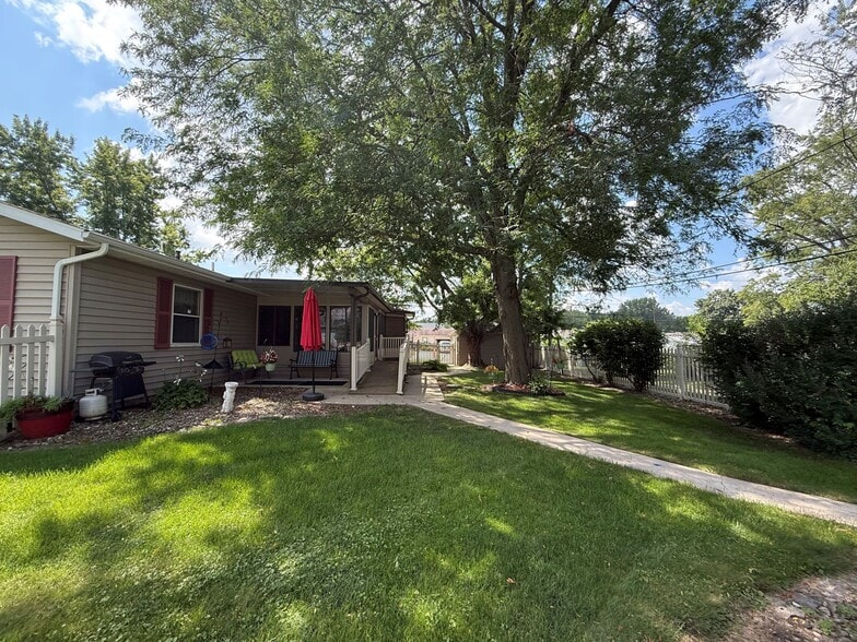 More Photos Of 13+/-Beds Established Memory Care Northern IL, Princeton Assisted Living For Sale