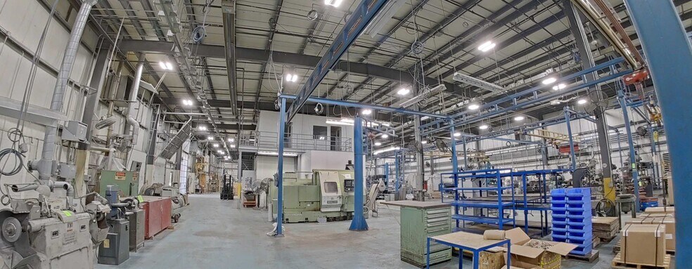 More Photos Of 2155 Traversefield Dr, Traverse City Manufacturing For Lease