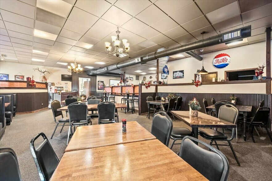 More Photos Of 775 US-310, Deaver Specialty For Sale