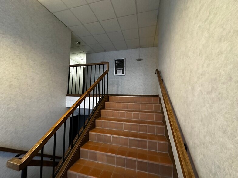 More Photos Of 145 N 46th St, Lincoln Office For Lease