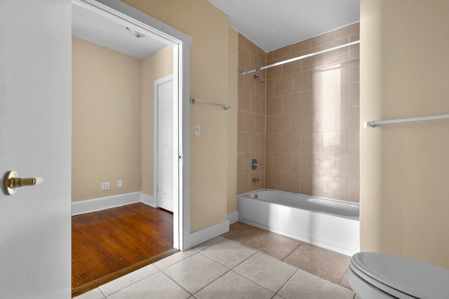 More Photos Of 122 Derby Ave, New Haven Apartments For Sale