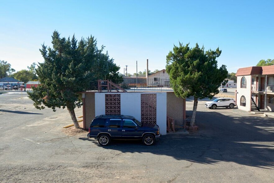 More Photos Of 1321 Elm Ave, Rocky Ford Hotel For Sale