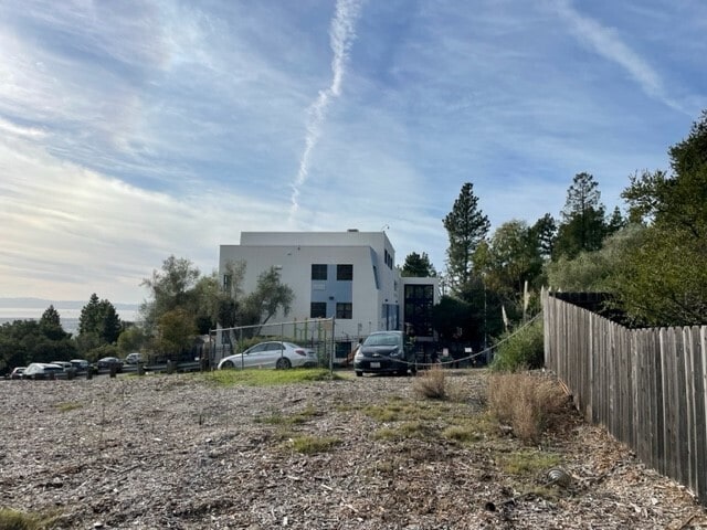 More Photos Of Redwod Rd @ Skyline Blvd, Oakland Land For Sale