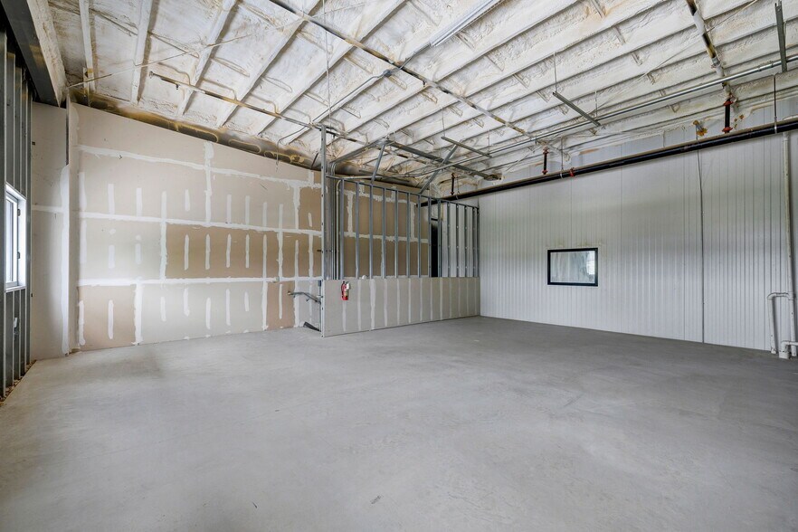 More Photos Of 9342 SE Loop 410, San Antonio Refrigeration Cold Storage For Lease