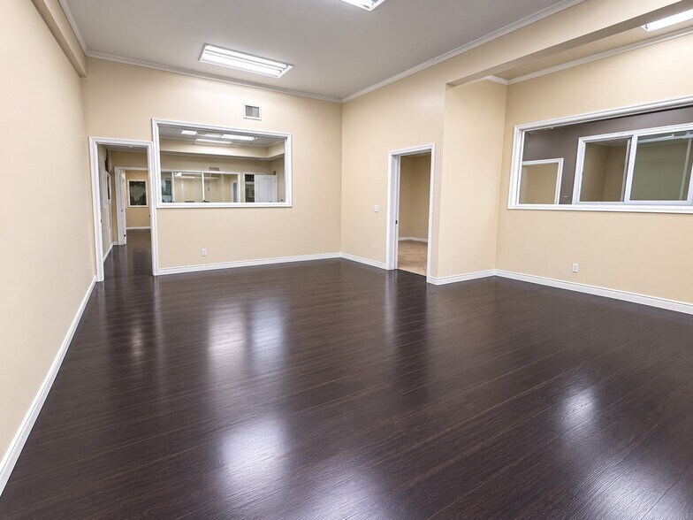 More Photos Of 4008-4014 Jefferson Blvd, Los Angeles Manufacturing For Lease