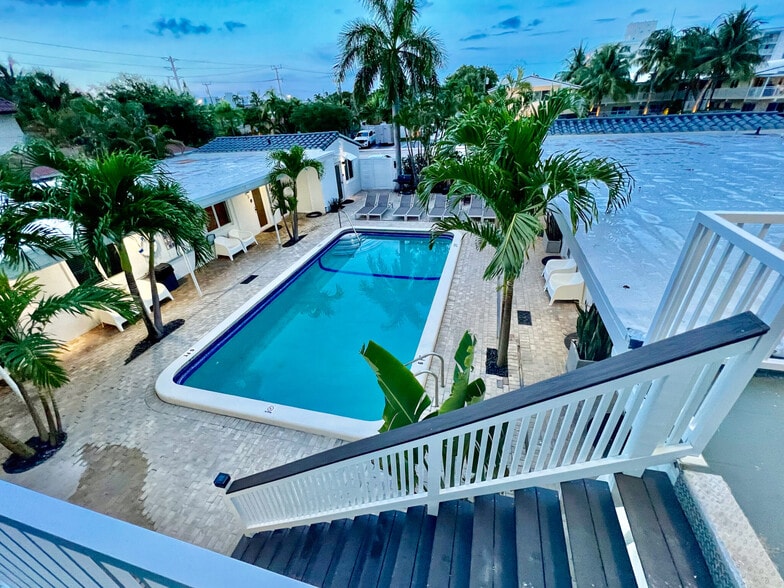 More Photos Of 4553 Bougainvillea Dr, Lauderdale By The Sea Hotel For Sale