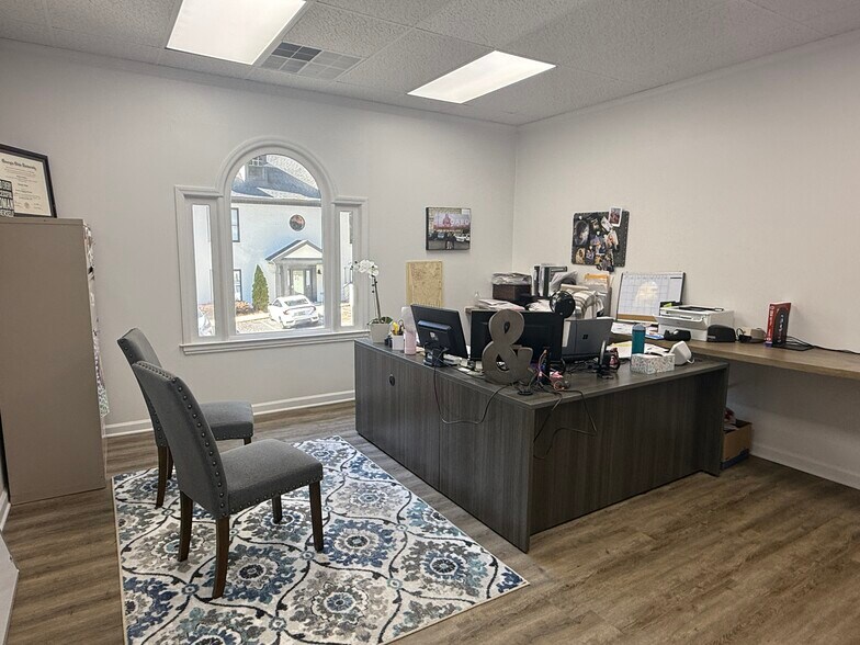 More Photos Of 1155 Hightower Trl, Atlanta Medical For Sale