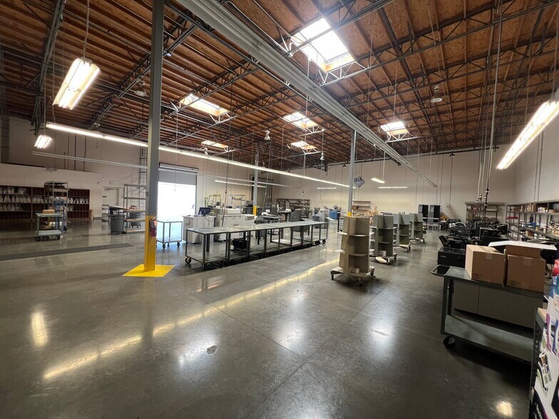 More Photos Of 1736 E Francis St, Ontario Warehouse For Sale