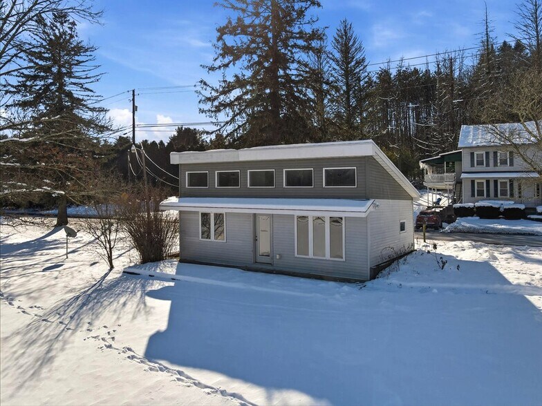 More Photos Of 306 Merwinsburg Rd, Effort Apartments For Sale