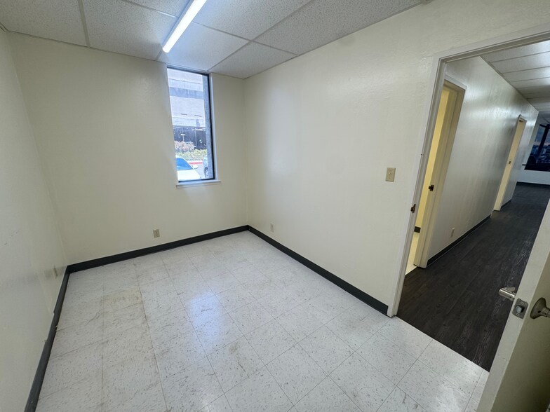 More Photos Of 2089 Vale Rd, San Pablo Office For Sale