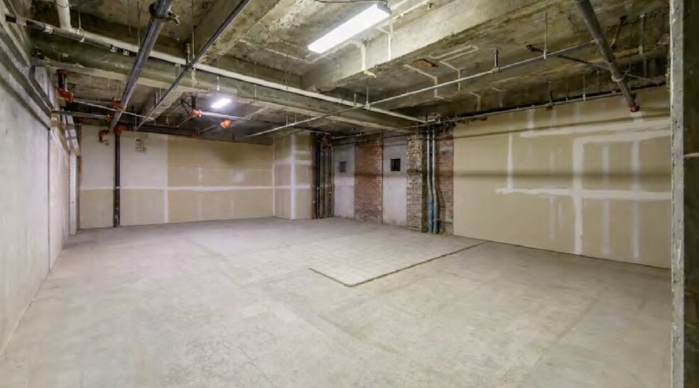 More Photos Of 327-333 Grant Ave, San Francisco Apartments For Sale