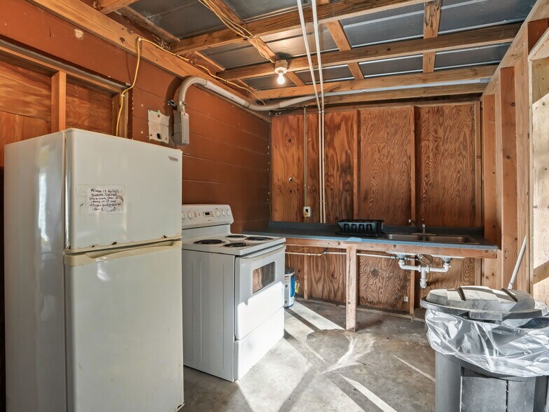 More Photos Of 15260 NE 152nd Pl, Fort Mc Coy Trailer Camper Park For Sale