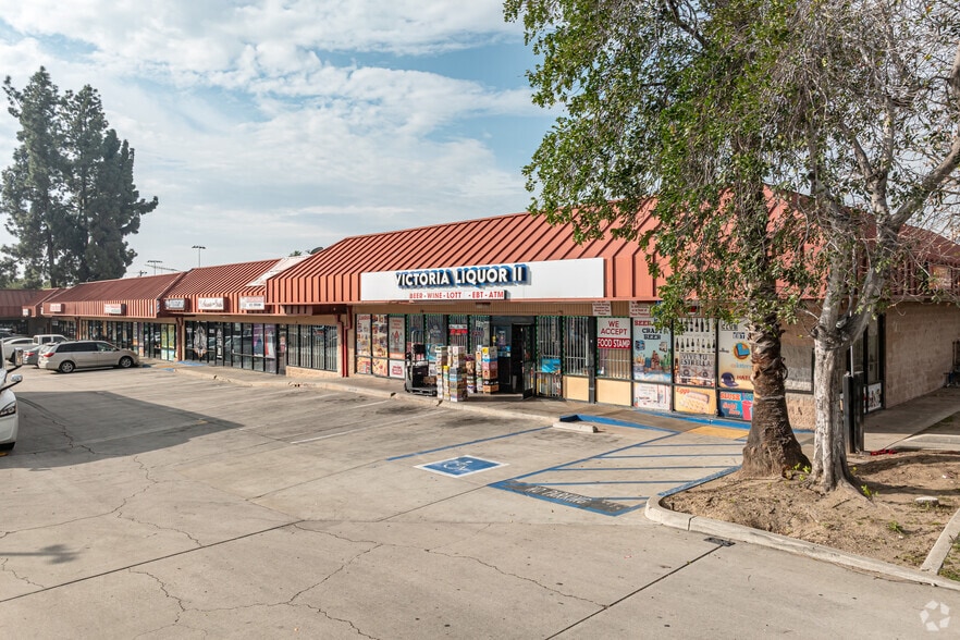 More Photos Of 2715 W Foothill Blvd, Rialto Unknown For Lease