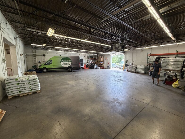 More Photos Of 5728 Webster St, Dayton Warehouse For Sale