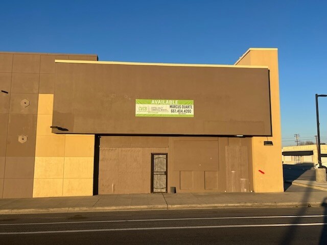 More Photos Of 1309 N Chester Ave, Bakersfield Bank For Lease