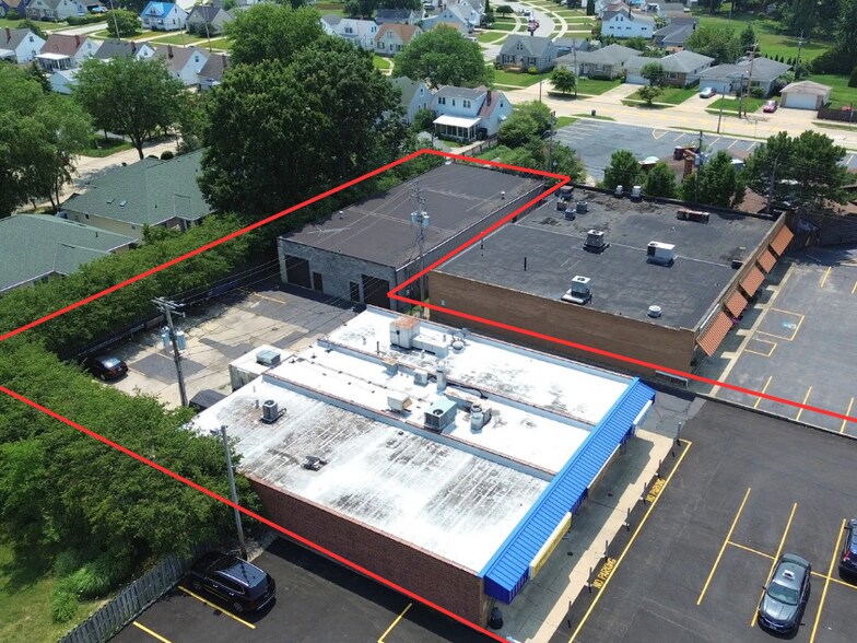 More Photos Of 28908 Lake Shore Blvd, Willowick General Retail For Sale