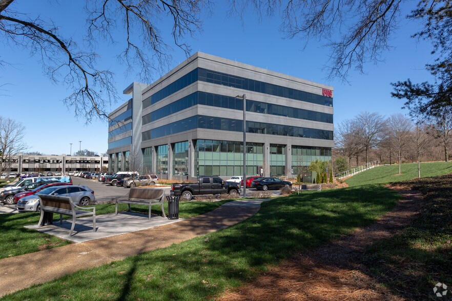 More Photos Of 1000 Health Park Dr, Brentwood Office For Lease