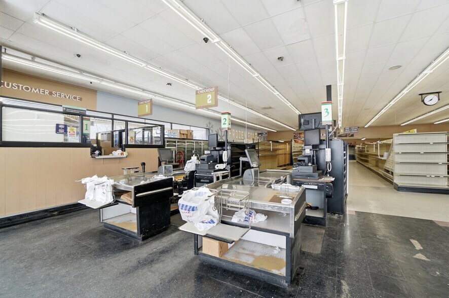 More Photos Of 602 E Main St, Cridersville General Retail For Sale