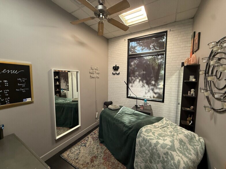 More Photos Of 2169 E Warner Rd, Tempe Office For Sale