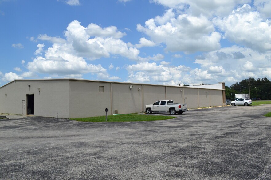 More Photos Of 1401 US Highway 17 N, Fort Meade Freestanding For Sale