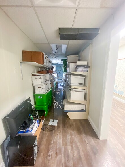 More Photos Of 593 Route 6, Mahopac Storefront Retail Office For Lease