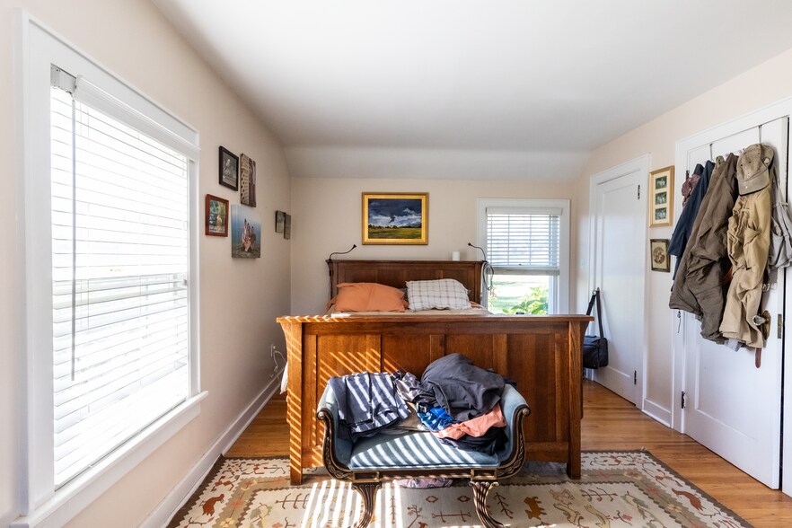 More Photos Of 4 Whitman Rd, Stephentown Sports And Entertainment For Sale
