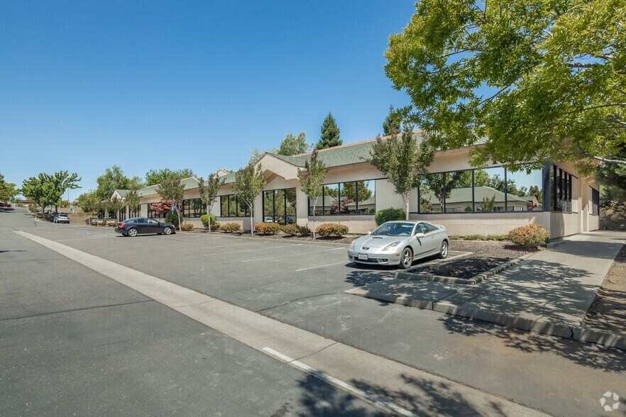 Primary Photo Of 1037 Suncast Ln, El Dorado Hills Office For Lease
