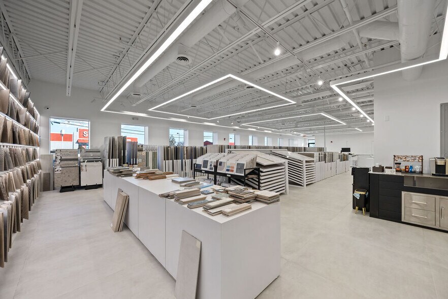 More Photos Of 233 W Route 59, Nanuet Storefront For Lease