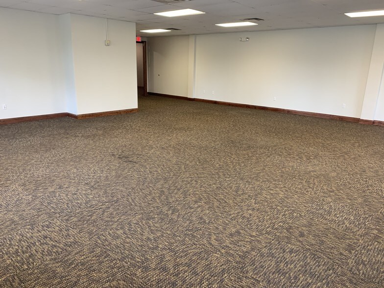 More Photos Of 4300 S Highway 27, Clermont Storefront Retail Office For Lease