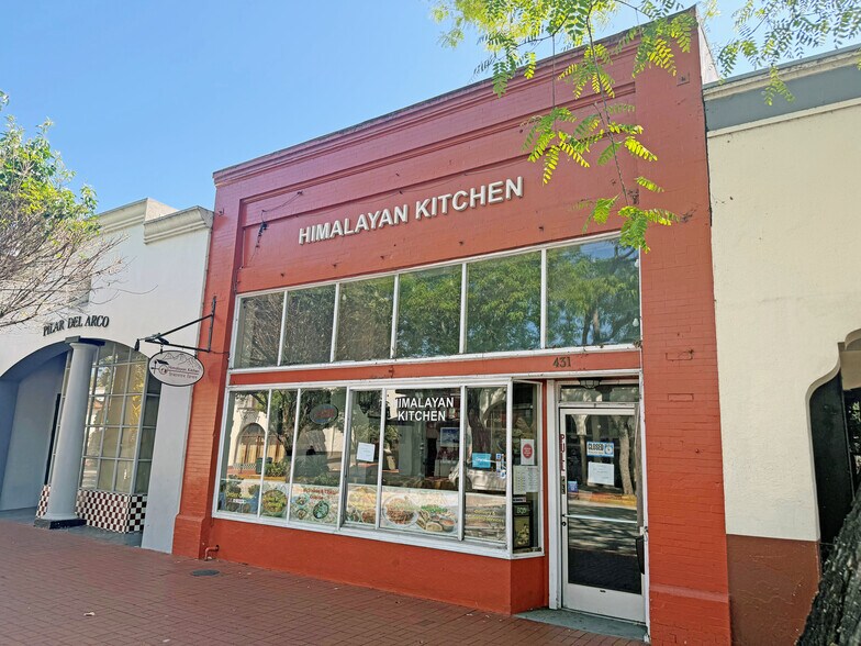 More Photos Of 431 State St, Santa Barbara Restaurant For Sale