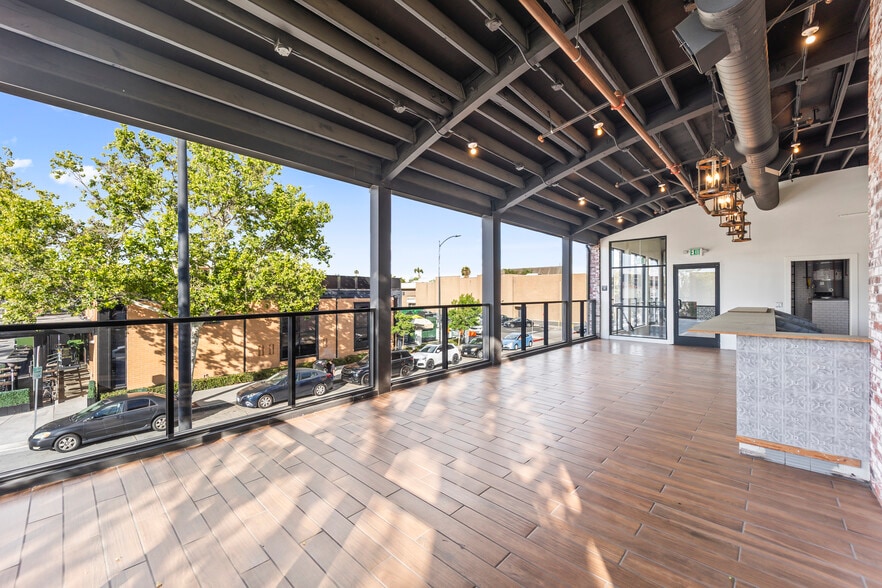 More Photos Of 11100 Downey Ave, Downey Restaurant For Sale