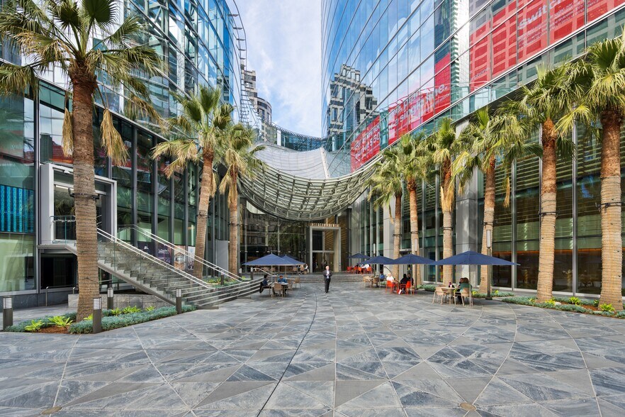 More Photos Of 900 Wilshire Blvd, Los Angeles Office For Lease