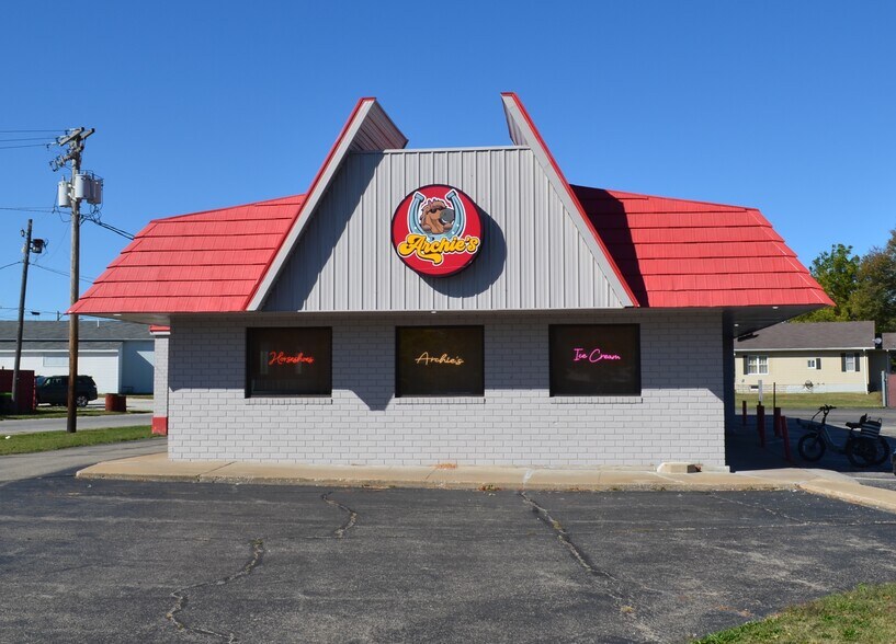 More Photos Of 139 Green St, Bushnell Freestanding For Sale