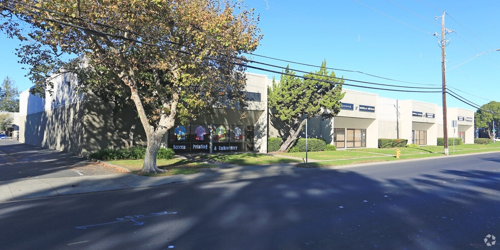 More Photos Of 2361 Industrial Pky W, Hayward Unknown For Lease