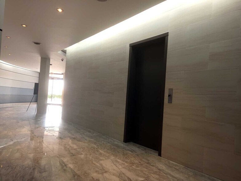 More Photos Of 2000 N Central Expy, Plano Office For Lease