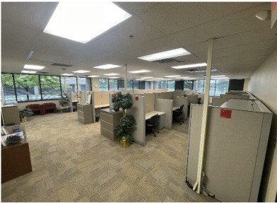 More Photos Of 1000 Republic Dr, Allen Park Research And Development For Lease