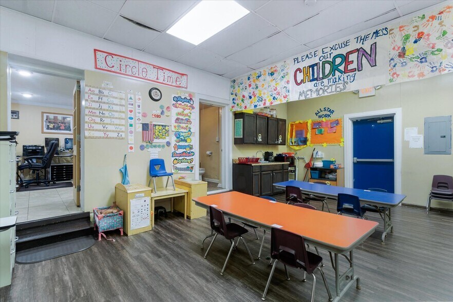 More Photos Of 1356 25th St, Newport News Medical For Sale