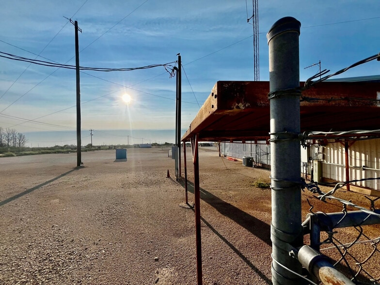 Primary Photo Of 4168 TX-18, Fort Stockton Office For Sale