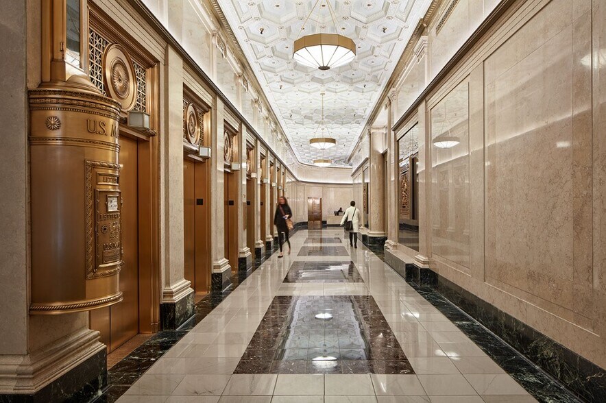 More Photos Of 25 E Washington St, Chicago Office For Lease