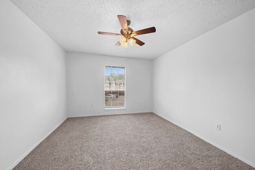 More Photos Of 11620 Airline Hwy, Baton Rouge Apartments For Sale