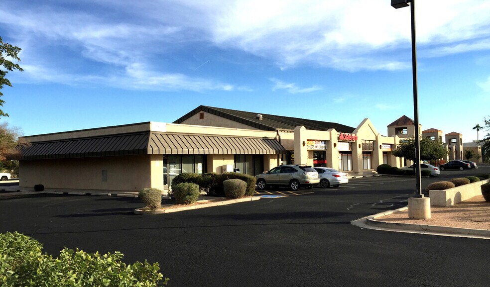 More Photos Of 1727 N Arizona Ave, Chandler Showroom For Lease