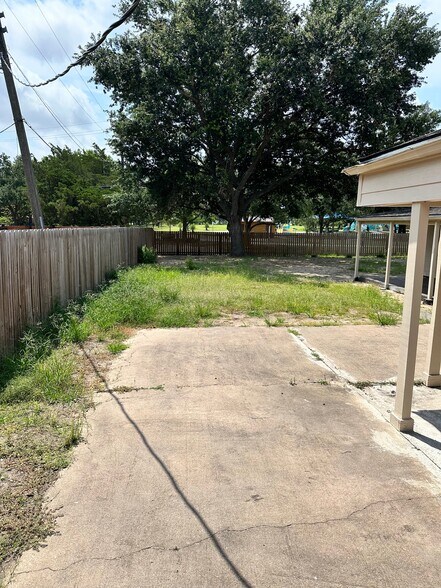 More Photos Of 3639 Glenn Lakes Ln, Missouri City Office For Lease