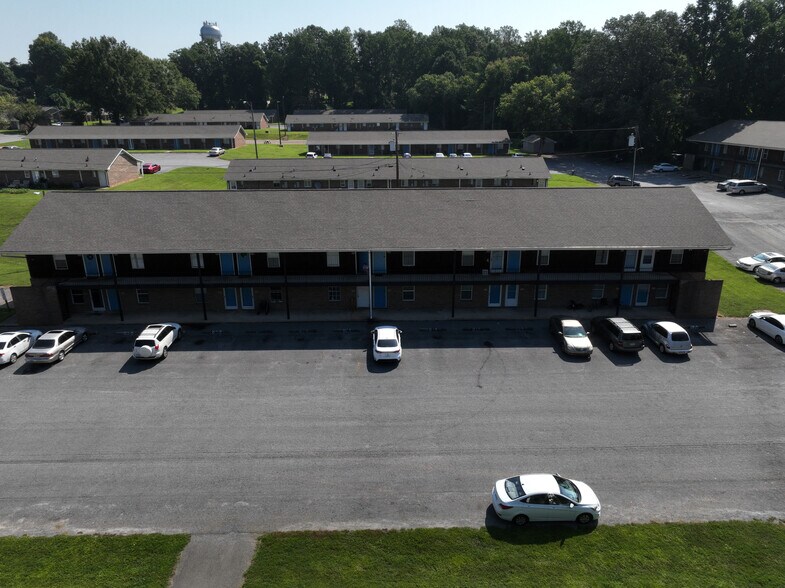 More Photos Of 100 S Kirkland Ave, Elkin Apartments For Sale